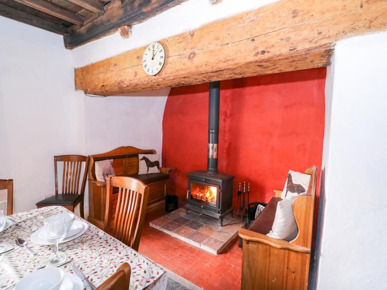 Llwyncadfor Farm Villa Llangunllo Dış mekan fotoğraf