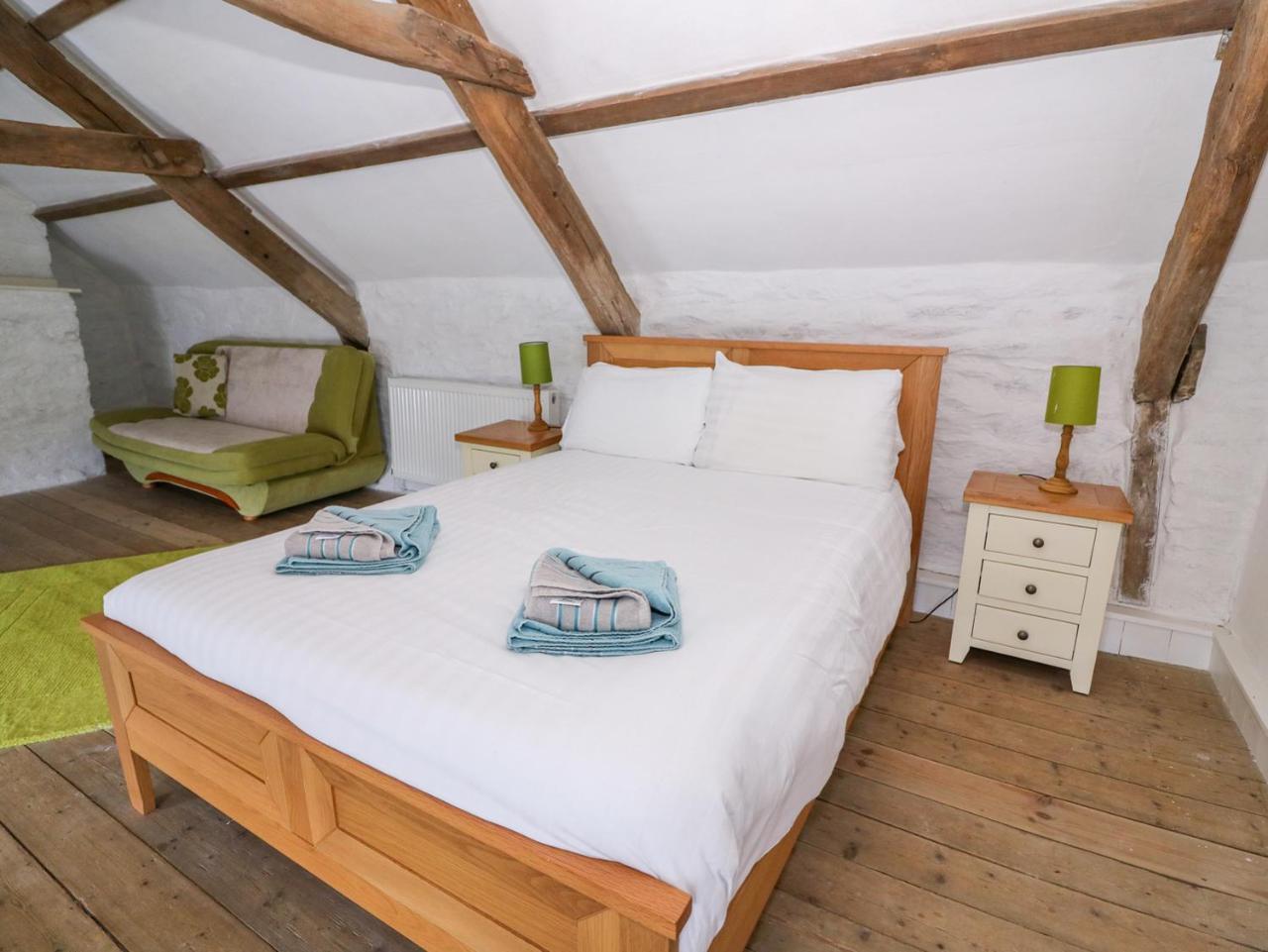 Llwyncadfor Farm Villa Llangunllo Dış mekan fotoğraf
