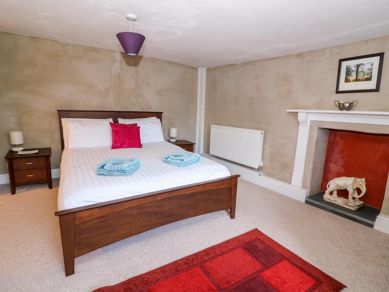 Llwyncadfor Farm Villa Llangunllo Dış mekan fotoğraf